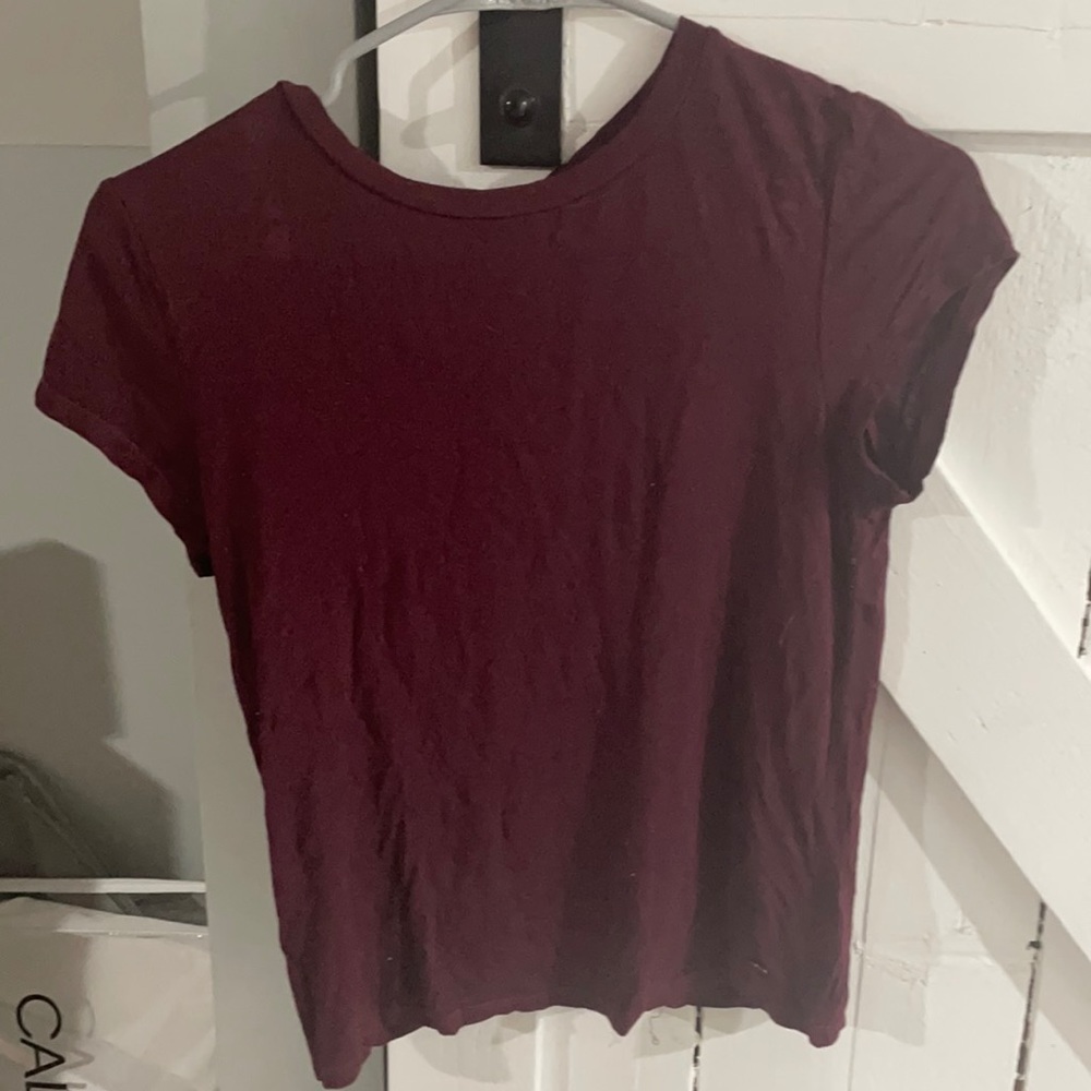 Soft American eagle maroon tshirt